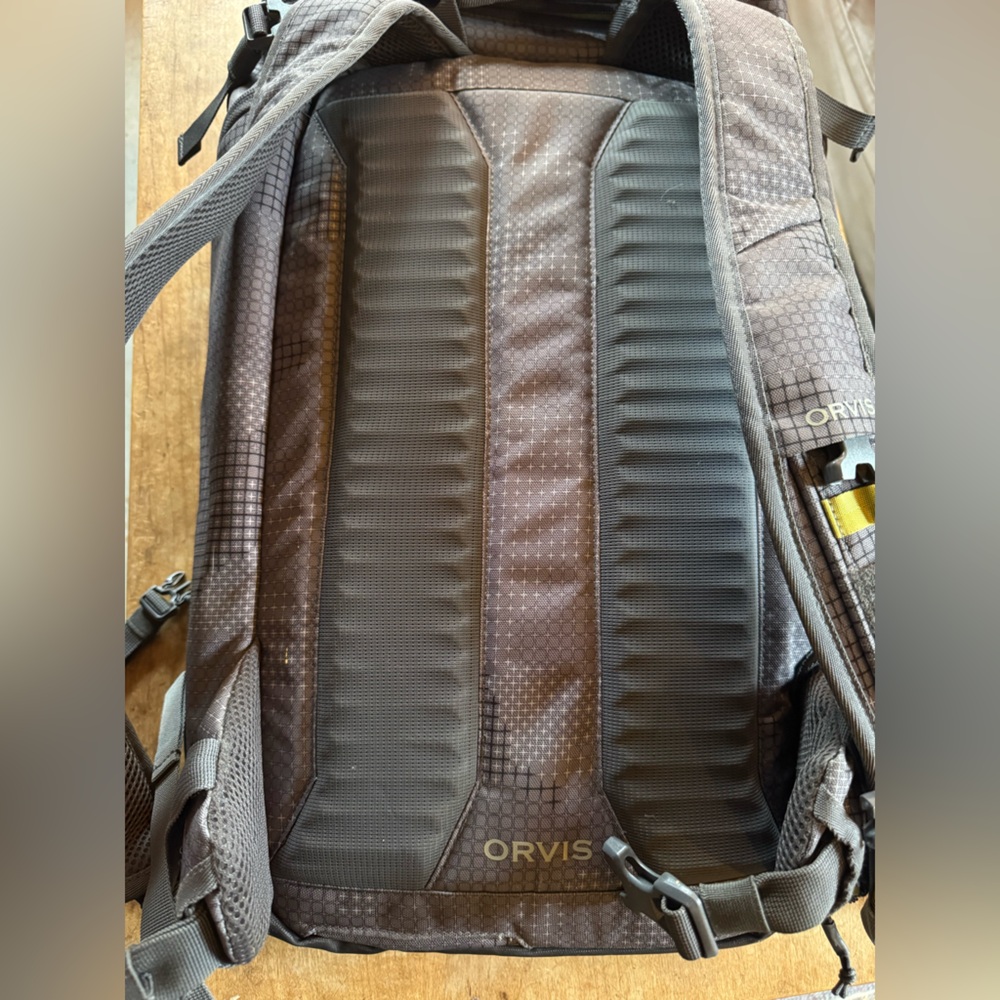 Orvis BugOut Backpack Steel Camo - Picture 4 of 10
